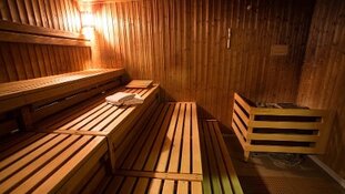 Wie schoot er op sauna Schieweg?