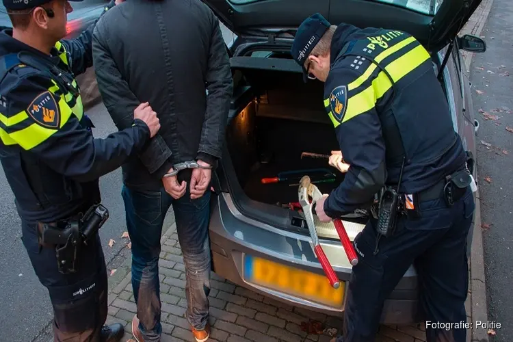 Lachgasverkoper gewond, twee verdachten aangehouden