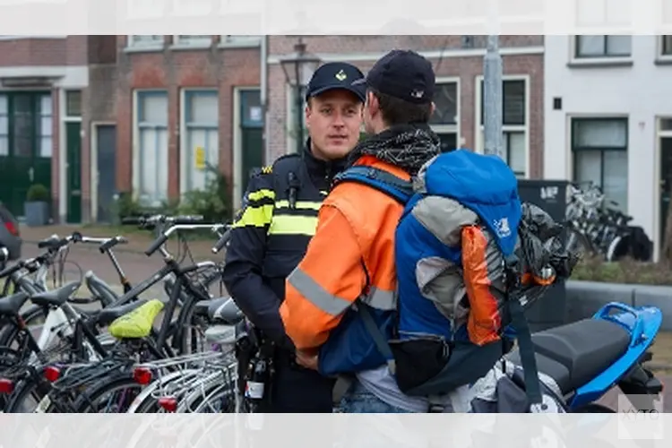 Truc met gebaksdoos maakt van bejaarde vrouw slachtoffer diefstal