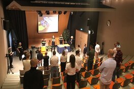 Negentig nieuwe politieagenten beëdigd in Rotterdam