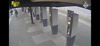 Gezocht: Politie zoekt straatrovers Ahoy