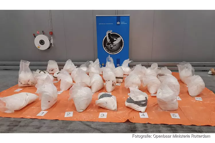 Vier aanhoudingen na onderschepping 875 kilo cocaïne