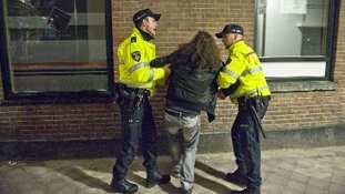 Man (52) gewond na steken bij onenigheid