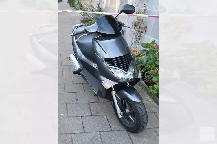 Gezocht: Wie overviel bewoner in woning Mathenesserlaan Rotterdam?