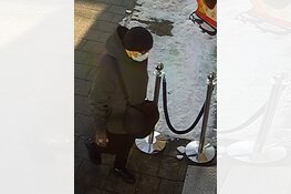 Gezocht: Wie is de overvaller van een snackbar in Rotterdam?