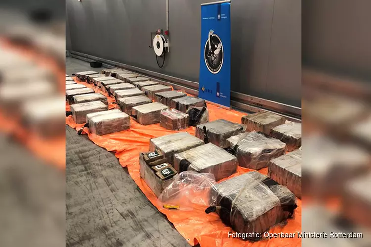 Douane onderschept 2773 kilo cocaïne in 6 dagen, 7 aanhoudingen verricht