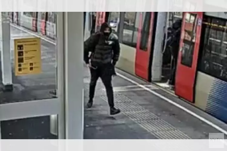 Wie herkent deze mannen?