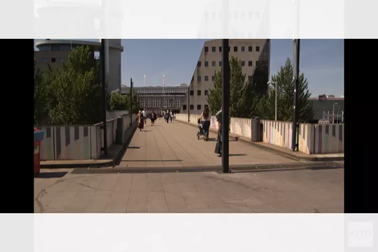 Wie heeft er informatie over schietincident loopbrug Zuidplein en Ikazia?