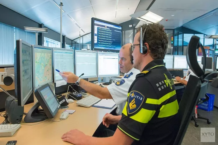 Wie heeft meer info over de twee mannen die wegvluchten na schietincident Wiekslag?