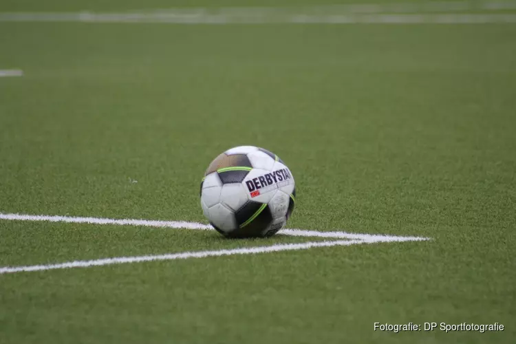 Excelsior Maassluis wint in blessuretijd van Quick Boys