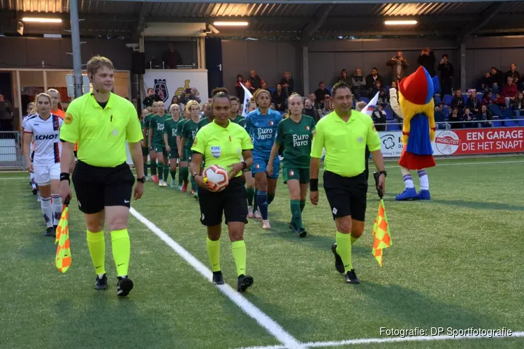 Feyenoord behaalt eerste zege op bezoek bij VV Alkmaar