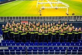 De Kuip decor voor beëdiging 70 nieuwe agenten