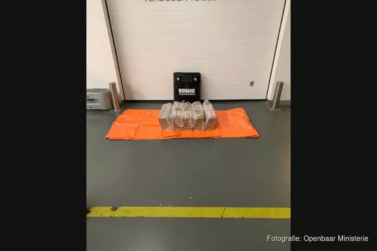Douane vindt 70 kilo cocaïne tussen bananen en avocado&#39;s