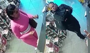 Vrouwen stelen flessen drank, herkent u ze?