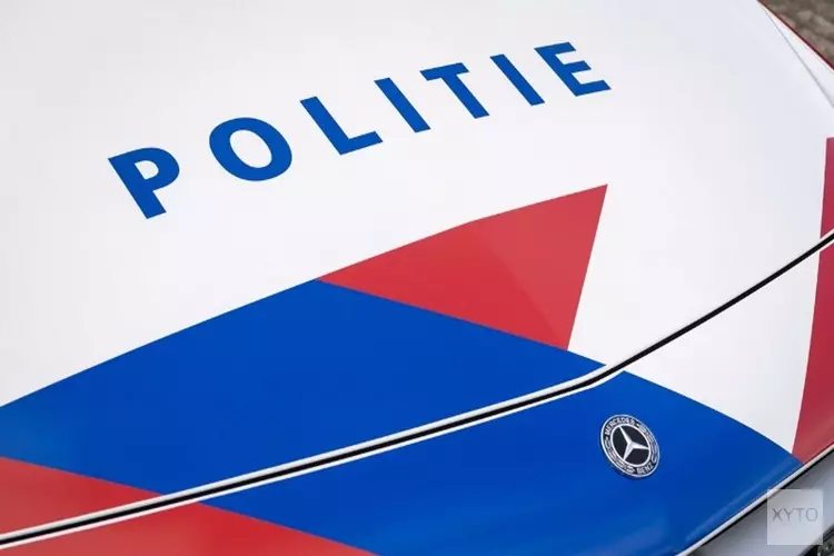 Man met hoge stem overvalt supermarkt, wie weet wie hij is?