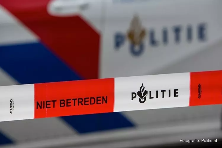 Vuurwapens en explosieven gevonden na anonieme tip