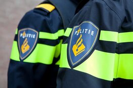 Agent gewond door vuurwerk Schiedam