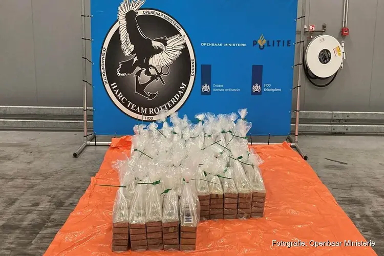 Douane onderschept 449 kilo cocaïne tussen bananen
