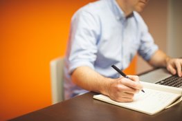Het pad naar succes: Hoe een voorbeeld ondernemingsplan je kan inspireren