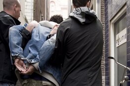 Vuurwapen gevonden, Rotterdammer aangehouden