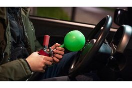 Twee mannen aangehouden voor bezit en handel in lachgas