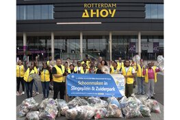 Internationale Schoonmaakactie door WMS Church of God in Rotterdam