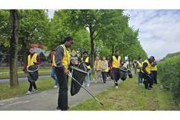 Vrijwilligers Church of God ruimen op in Europese steden: ‘Samen voor een schone aarde’