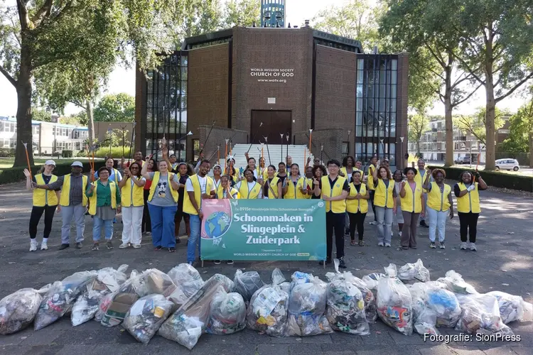 “Een verfrissing voor u in het Zuiderpark en Slingeplein”. De Church God lanceert de ‘Wereldwijde Schoonmaakactie’