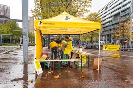 Reparatie fietslichten actie gehouden door fietsbond