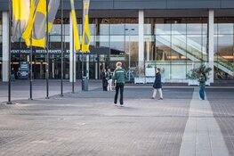 Demonstratie Greenpeace voorplein Ahoy