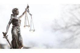 OM eist 18 maanden cel voor mensenhandel tegen chauffeur van uithalers