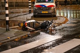 Gewonde en gebarsten ruit na aanrijding