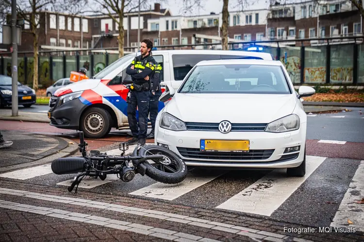 Aanrijding tussen fatbike en auto