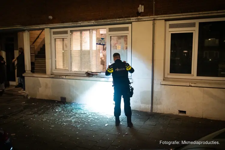 Explosie bij woning in Rotterdam