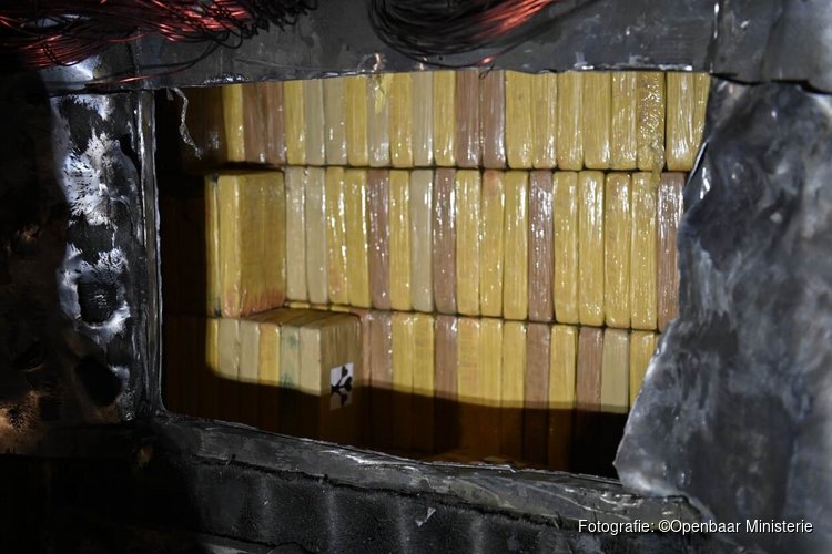 Douane vindt 4830 kilo cocaïne in elektrische magneten