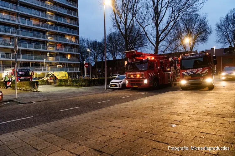 Bewoner zwaargewond na brand in zorgflat Hoogvliet