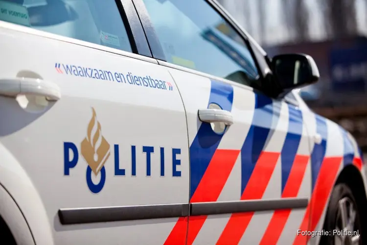 Goederen, drugs, een vuurwapen en geld in beslag genomen in Capelle aan den IJssel