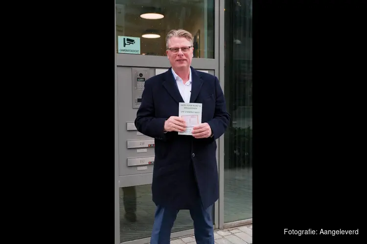 Deze flyer mag u weggooien, uw stempas niet!