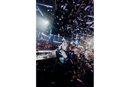 Armin van Buuren trapt 25-jarig jubileum van A State of Trance af voor 20.000 fans in Rotterdam Ahoy