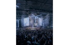 Armin van Buuren trapt 25-jarig jubileum van A State of Trance af voor 20.000 fans in Rotterdam Ahoy