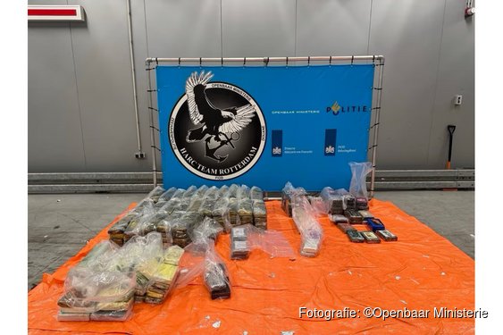 Douane vindt 365 kilo cocaïne verstopt in verhuisboedel, vier verdachten opgepakt