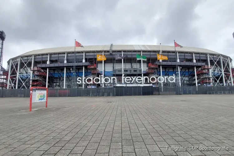 Contract Calvin Stengs bij Feyenoord ontbonden en vertrekt per direct