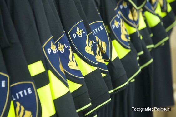 Politie zoekt in Ringvaartplas naar vuurwapen