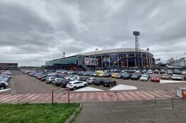 Feyenoord kan niet winnen van ADO Den Haag dankzij uitblinkende Niekièma